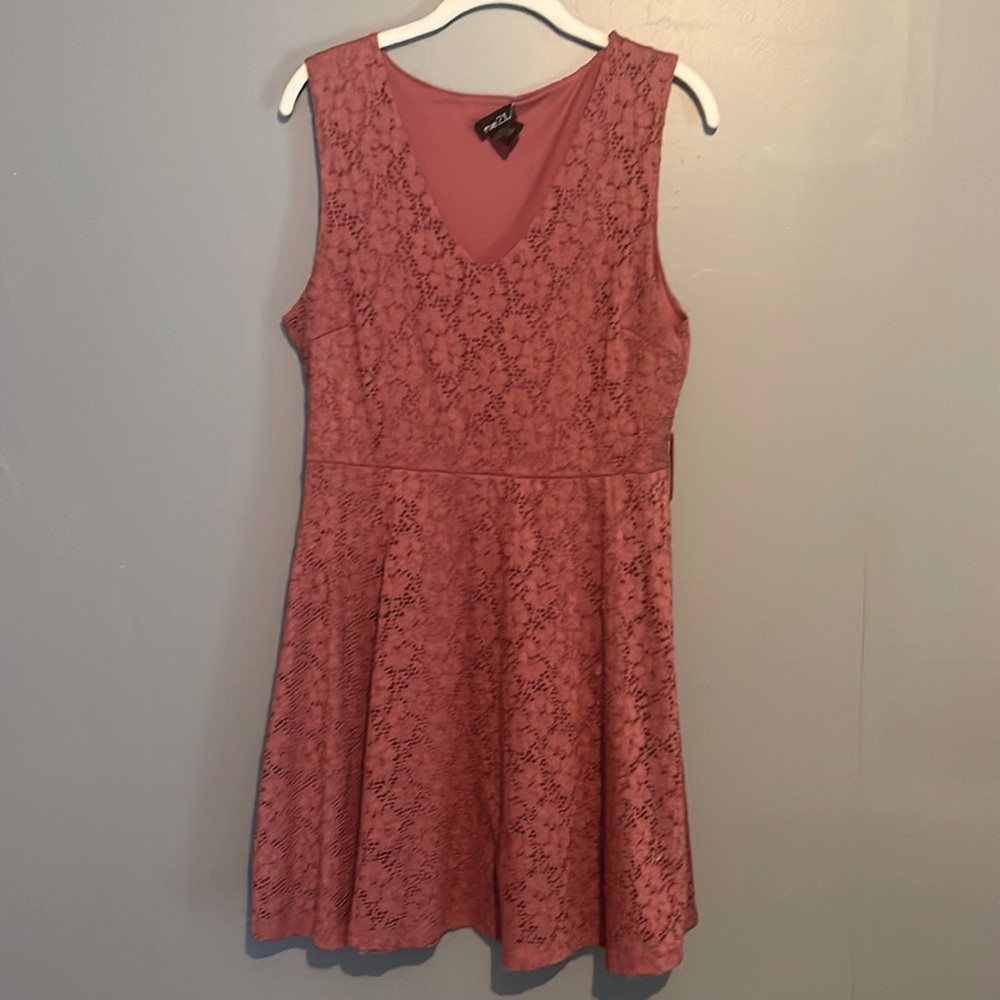 Rue 21 Sleeveless Mid / Dress